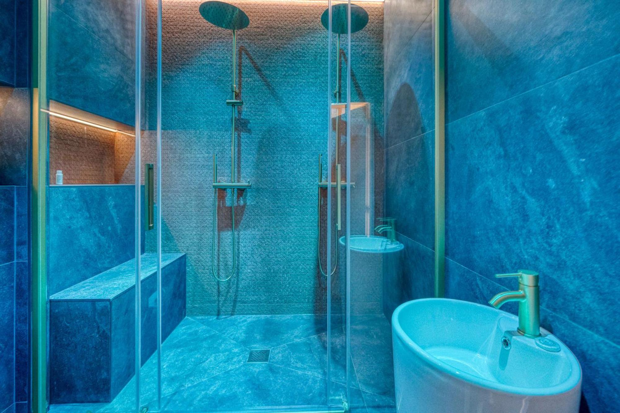 Le Blue Love - Love Room - Championnet Grenoble Luaran gambar