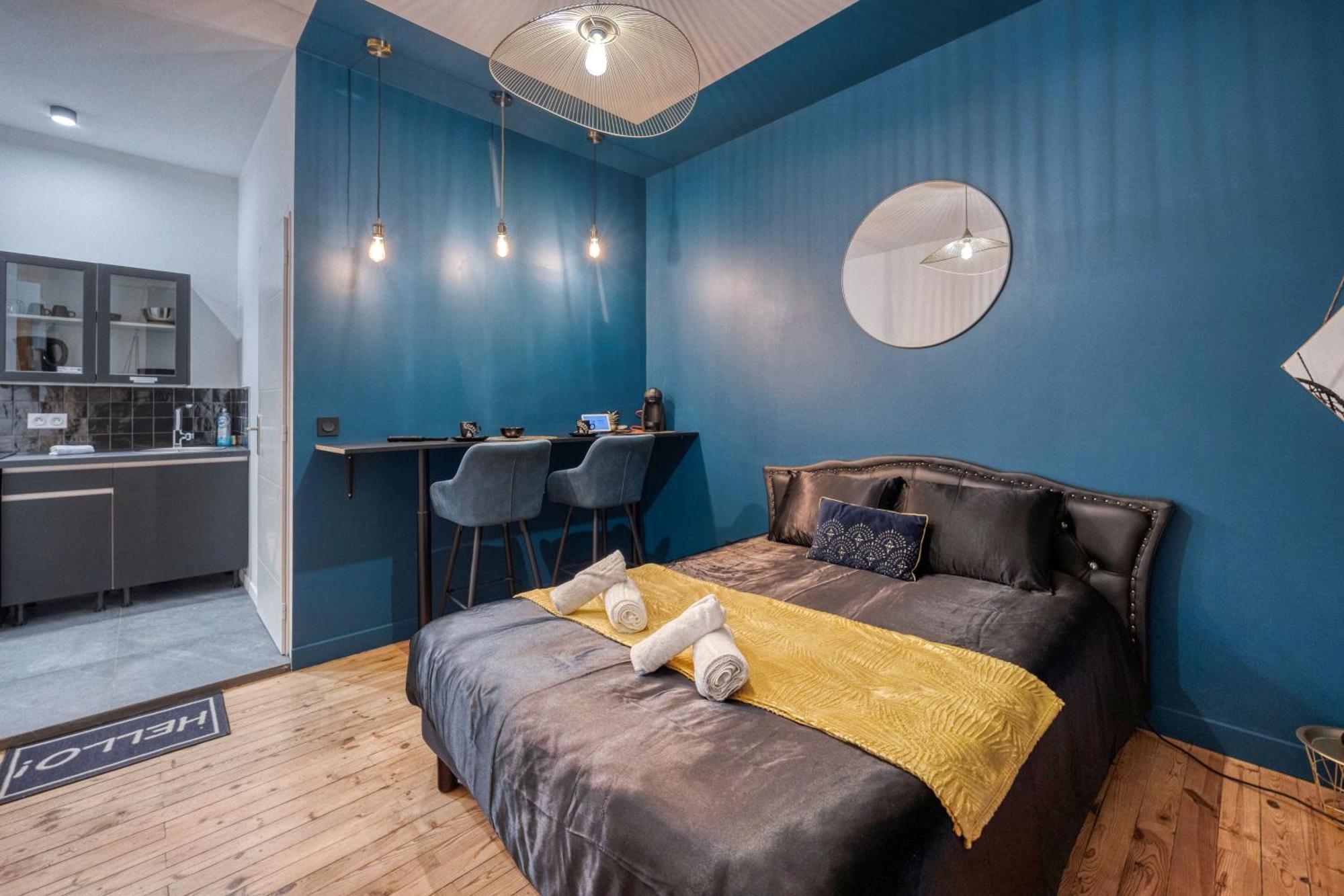 Le Blue Love - Love Room - Championnet Grenoble Luaran gambar