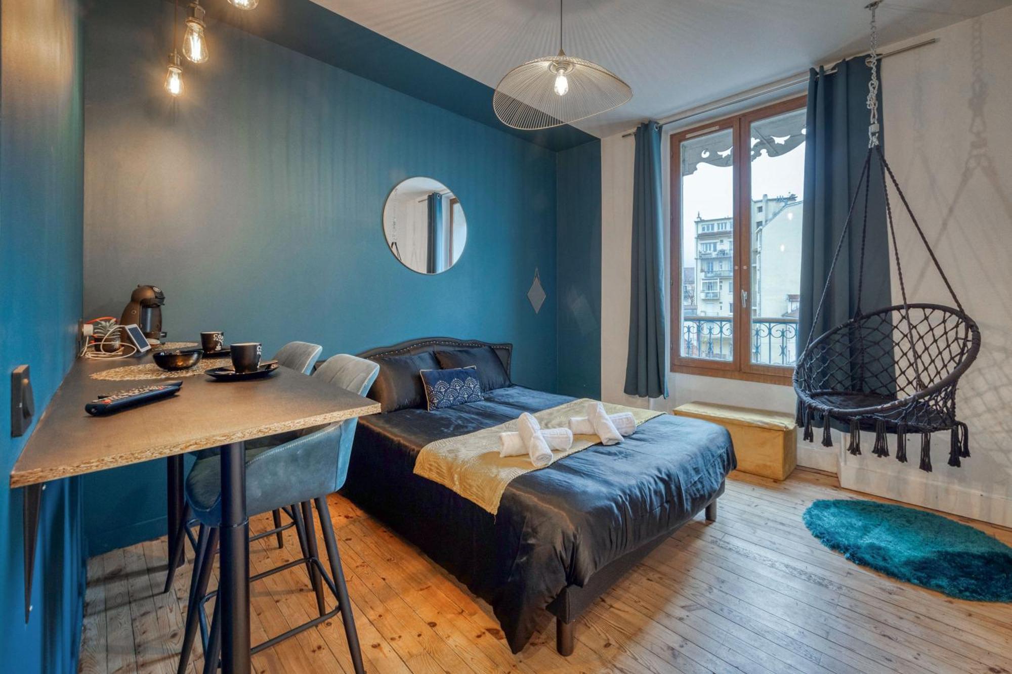 Le Blue Love - Love Room - Championnet Grenoble Luaran gambar